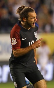 CHICAGO, IL - JUNE 07: Graham Zusi #19 of the United States celebrates scoring a goal against Costa Rica during a match in the 2016 Copa America Centenario at Soldier Field on June 7, 2016 in Chicago, Illinois. The United States defeated Costa Rica 4-0. (Photo by Jonathan Daniel/Getty Images)