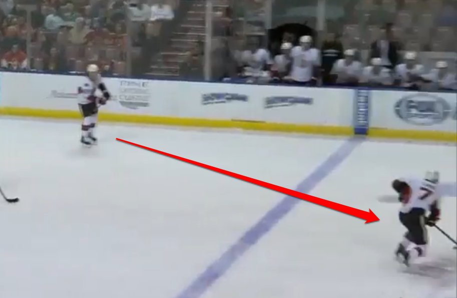 Turris is also at fault for continuing on this path despite the fact that 2 Panthers just jumped on the ice.