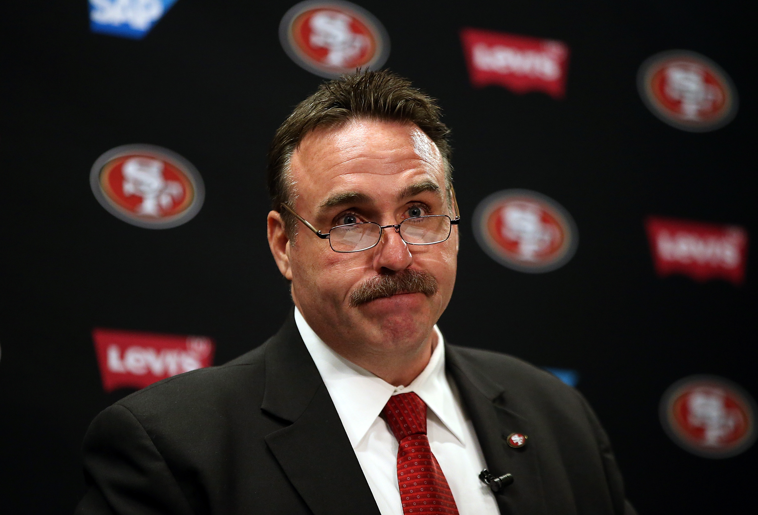Did Jim Tomsula Fart During a Press Conference? (Video)