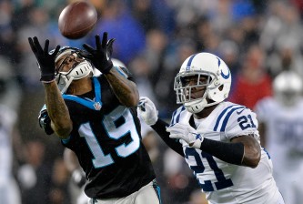 CHARLOTTE, NC - NOVEMBER 02:  Vontae Davis #21 of the Indianapolis Colts defends a pass to Ted Ginn #19 of the Carolina Panthers during their game at Bank of America Stadium on November 2, 2015 in Charlotte, North Carolina.  (Photo by Grant Halverson/Getty Images)